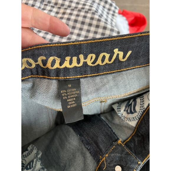 Rocawear size 11 jeans with rhinestones skulls on back pockets - Picture 4 of 4